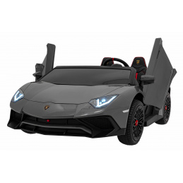 Lamborghini Aventador SV Sivo vozilo