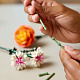 LEGO® Botanicals Prekrasni ružičasti buket, cvjetni ukras 10342